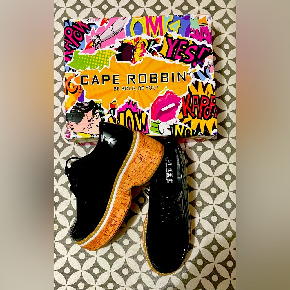 Cape Robbin size 7.5, Cork Bottom, Platform shoes.